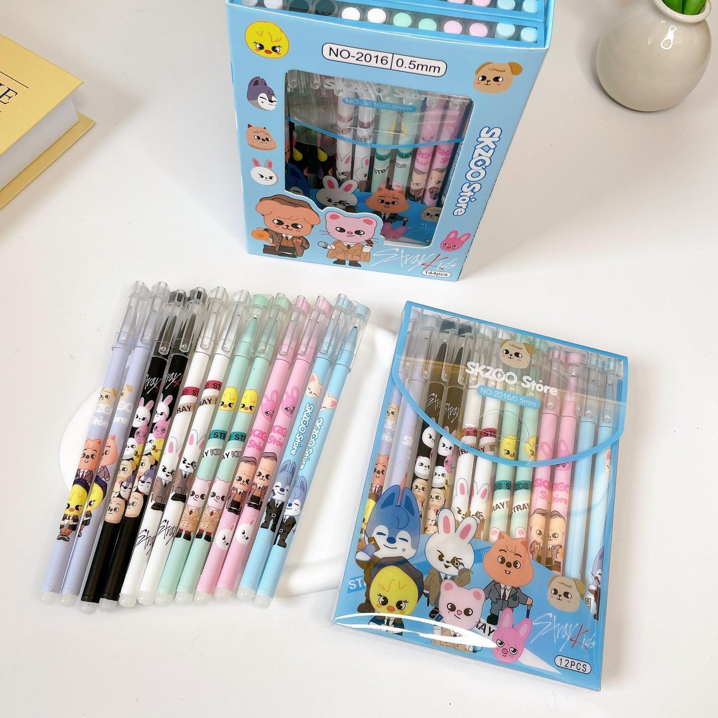 SKZOO STRAY KIDS 12 GEL PENS ERASABLE