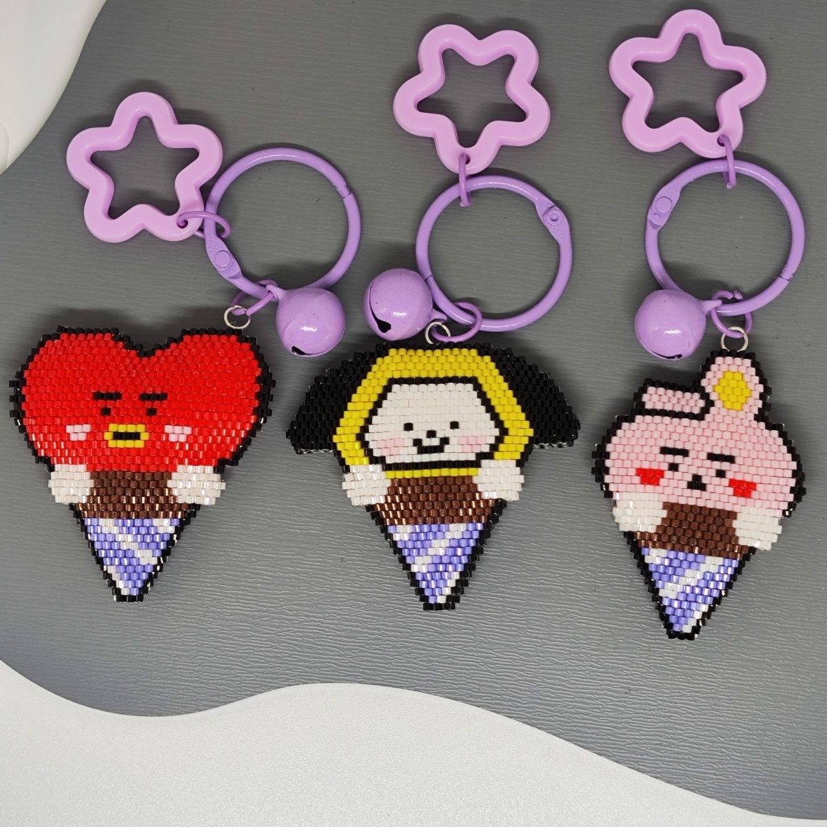 LLAVEROS BTS BT21