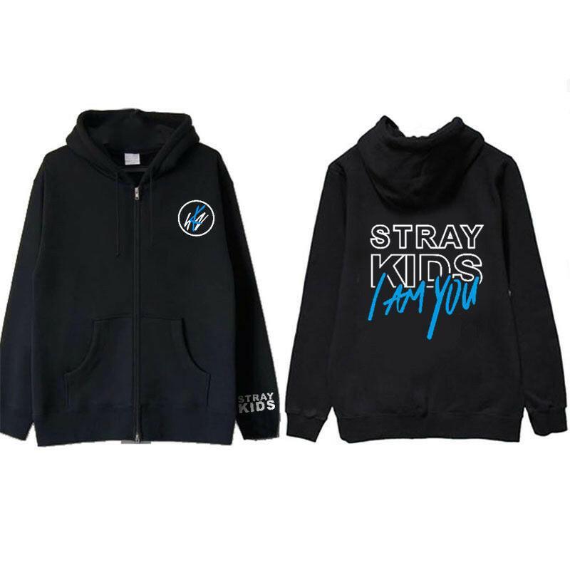 SUDADERA CON CAPUCHA DE STRAY KIDS