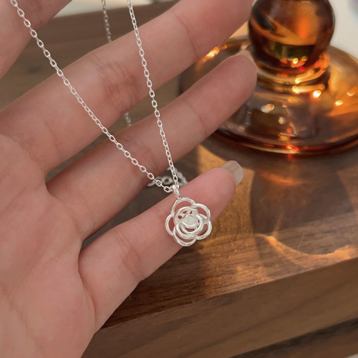 ZB1 ZERO BASE ONE ZEROSE NECKLACE