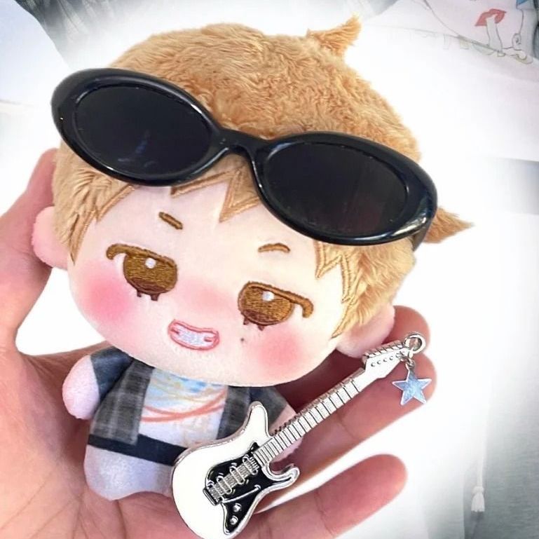 MINI MUÑECA MARTIN CORTIS 10 CM