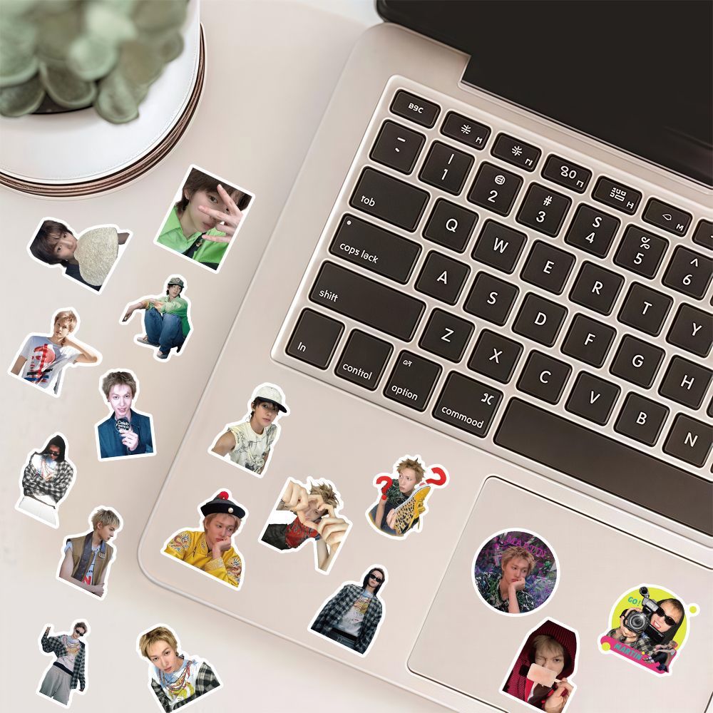 PEGATINAS CORTIS 70 UDS.