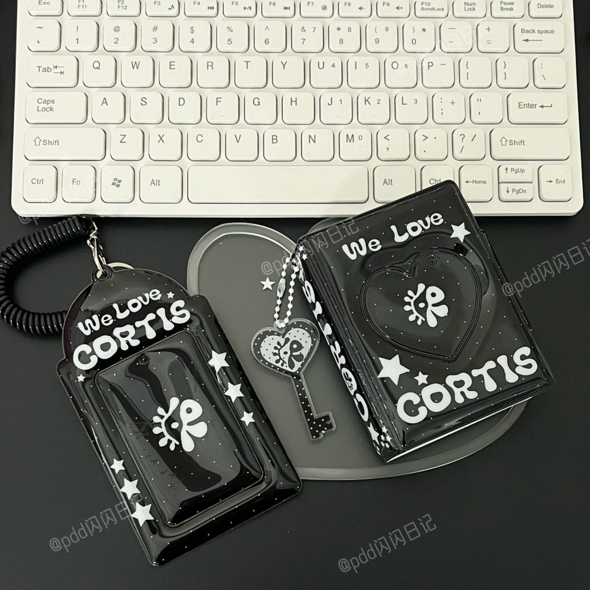TARJETERO Y MINI CARPETA CORTIS