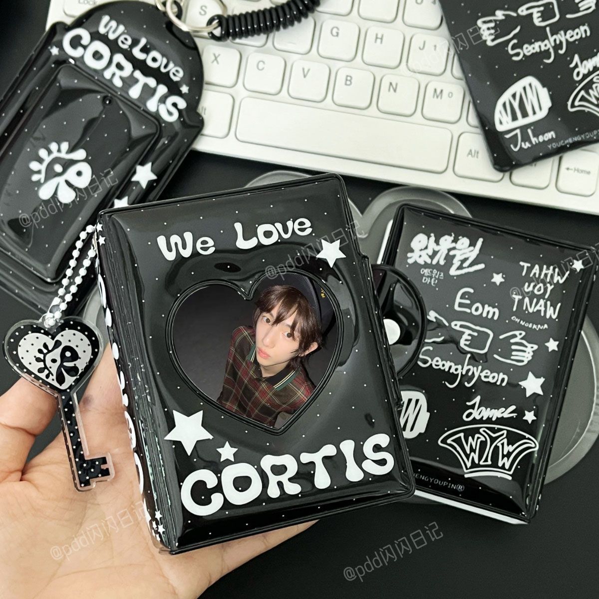 TARJETERO Y MINI CARPETA CORTIS