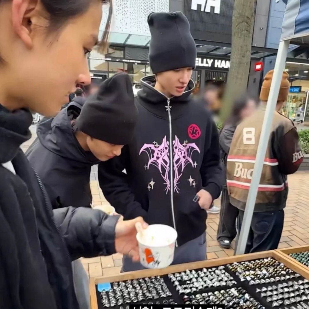 Sudadera con capucha Cortis