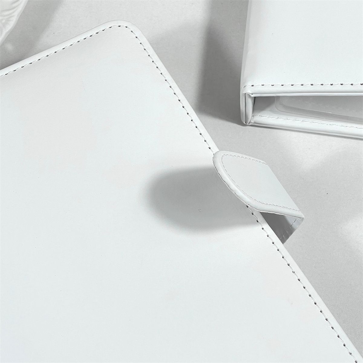 PHOTOCARD HOLDERS BINDER A5 + 20 DOUBLE-SIDED PLASTIC SHEETS (160 SPACES)