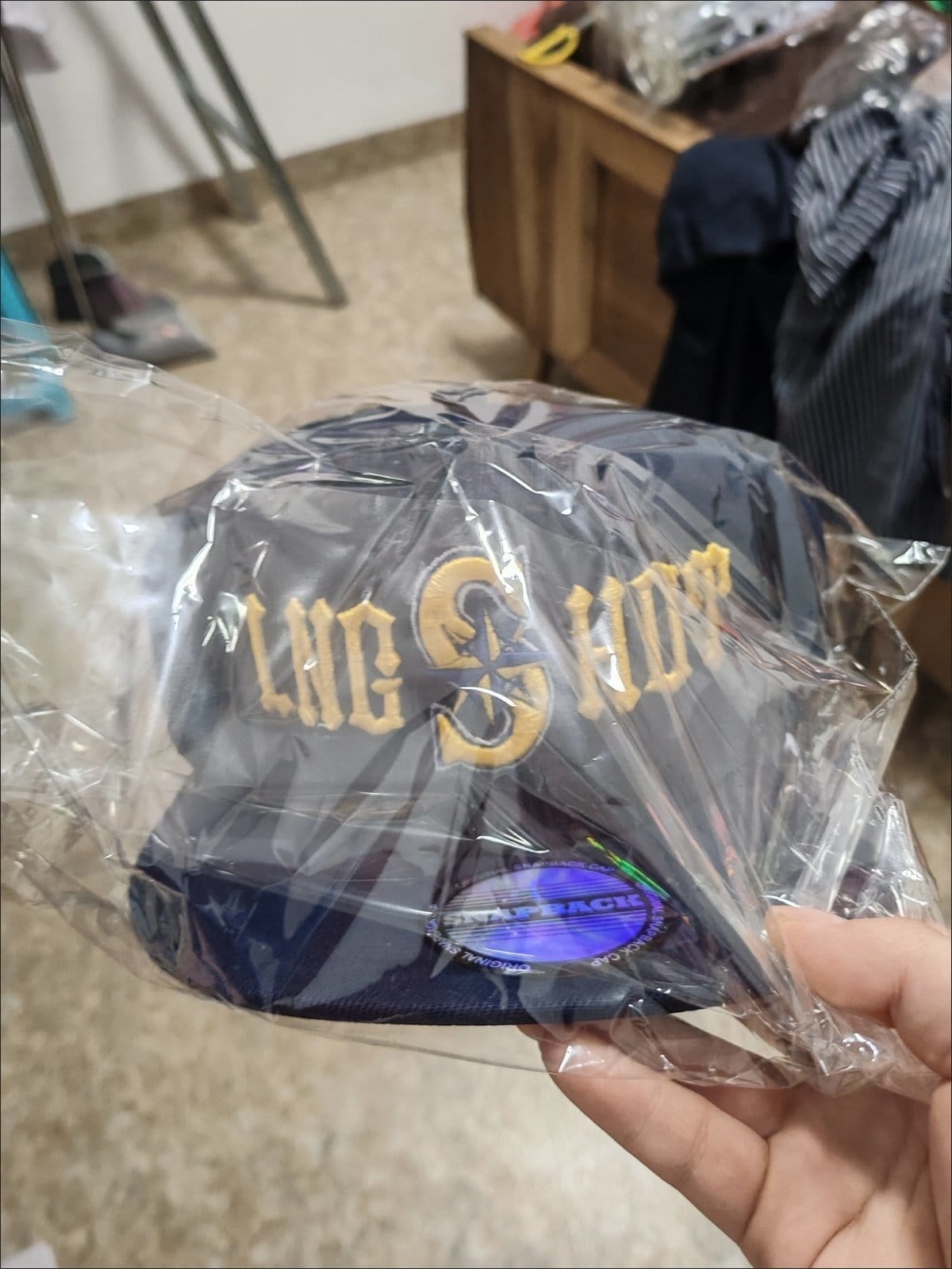 LNGSHOT T-SHIRT + CAP