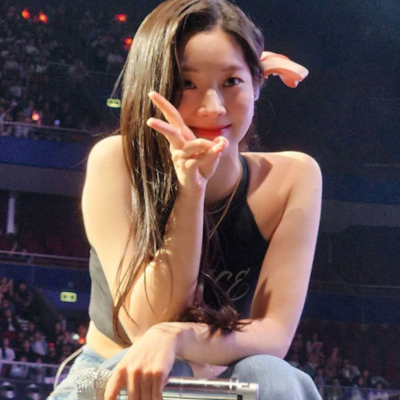 TWICE READY TO BE CROPPEDS/T SHIRTS 100% COTTON