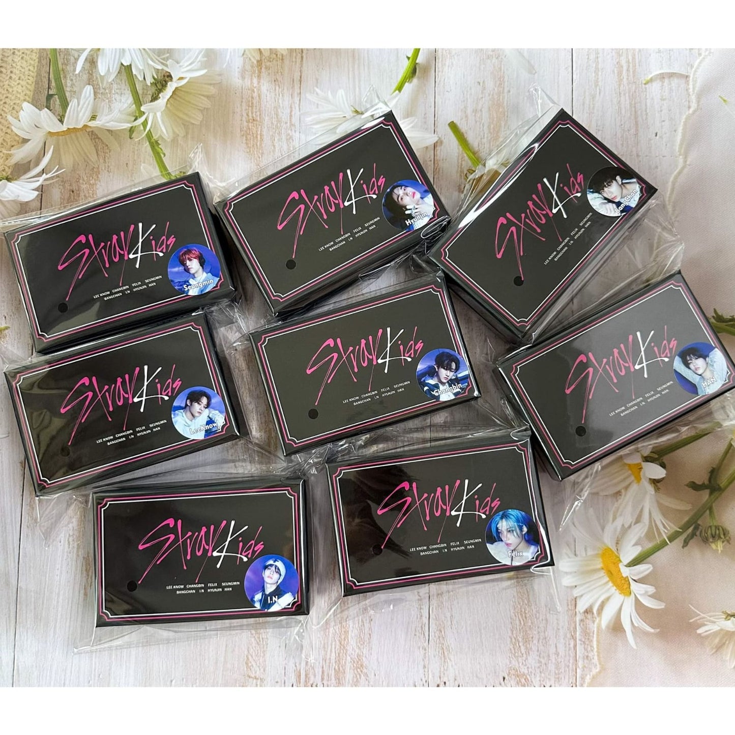 CAJA DE REGALO DE STRAY KIDS