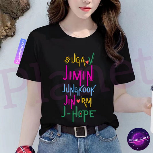 CAMISETA BTS 100% ALGODÓN (blanca y negra)