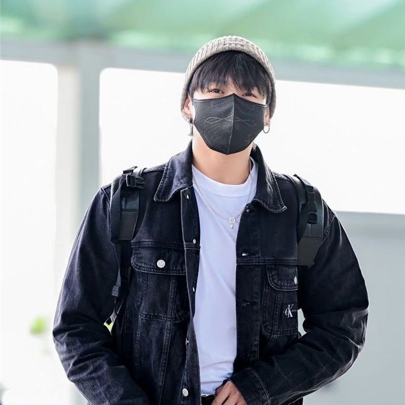 COLLAR JUNGKOOK ACERO INOXIDABLE